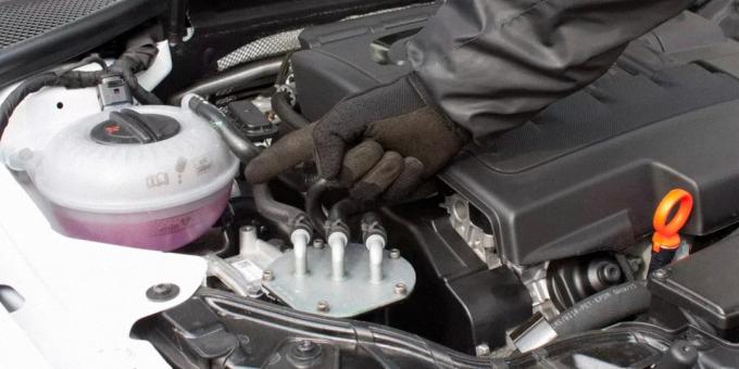 Zašto slabo osvijetljen peć u autu: niska razina rashladnog sredstva ili džep zraka