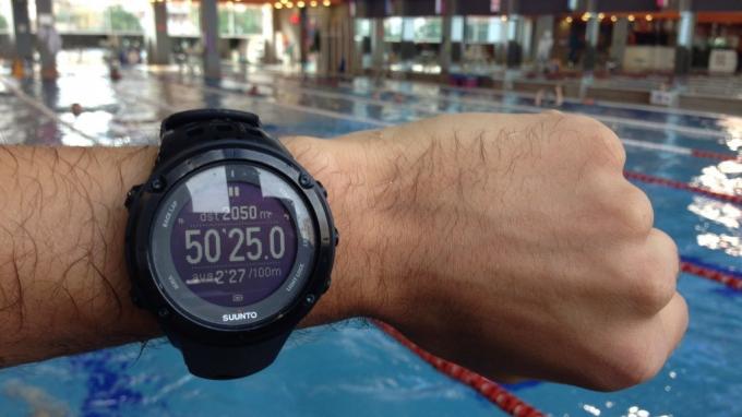 Suunto Ambit2 bazen plivati