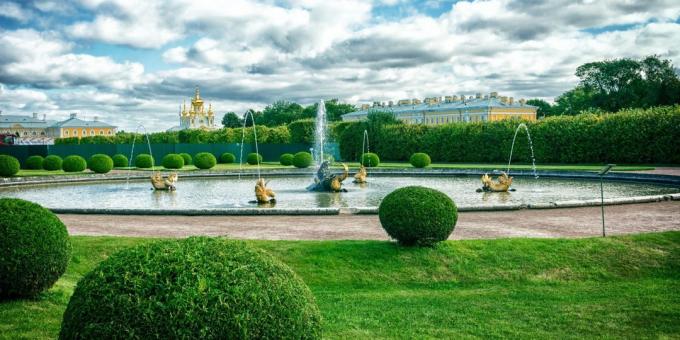 Lijepih mjesta u Rusiji. Peterhof
