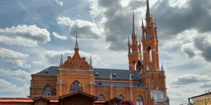 Što vidjeti u Samari: poljska crkva