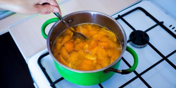 Džem od marelica i naranči: kuhajte 20 minuta na laganoj vatri