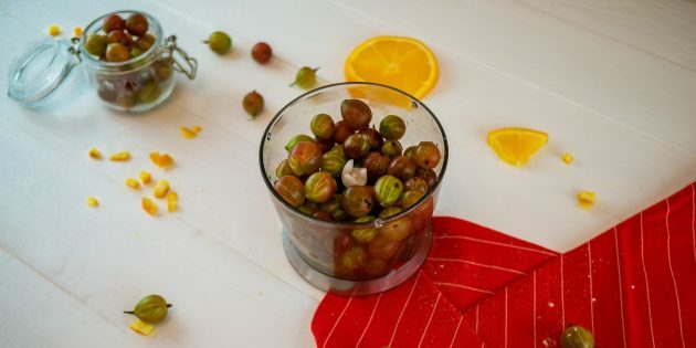 Džem od naranče od ogrozda: nasjeckajte bobice