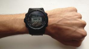 PREGLED: GPS sat Triatlon Garmin Fenix ​​2