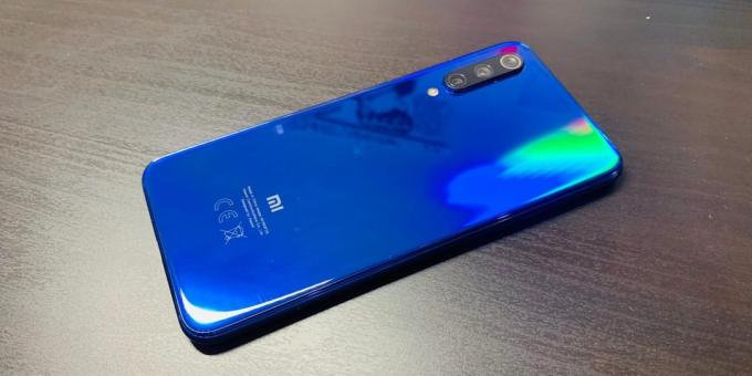 Xiaomi Mi 9 SE: Stražnja ploča
