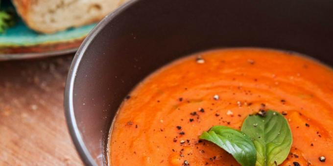 Najbolji recepti s bosiljkom: rajčice juha s bosiljkom