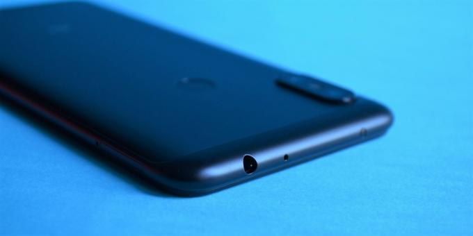 Pregled Xiaomi redmi Napomena 6 Pro: slušalice