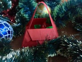 Pokloni za Novu godinu sa svojim rukama: Poklon kutija Origami