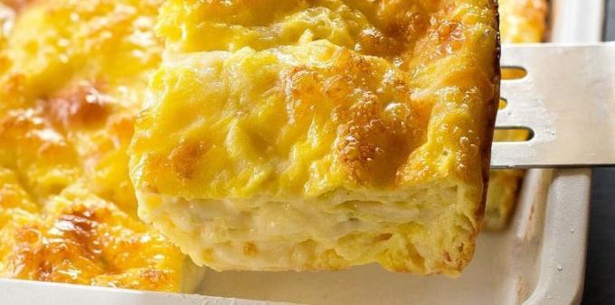 Kako kuhati jaja u pećnici: jaja lonac sa kajmakom i sirom