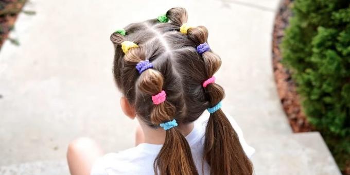 Frizure za djevojčice: niske ponytails s gumicama