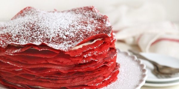 Kako kuhati palačinka kolač „Red Velvet” s kremastim skuta kremom