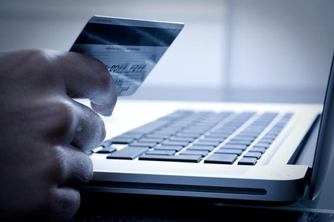 Kako bi zaštitili svoj novac s kartice prilikom plaćanja na internetu