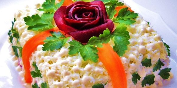 Recepti Božić Salata: Salata sa šampinjonima „božićni dar”