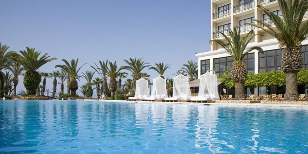 Hoteli za obitelji s djecom: pijesak 4 *, Larnaca, Cipar
