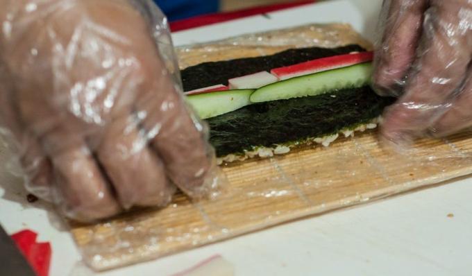 Kako pripremiti sushi: Uramaki