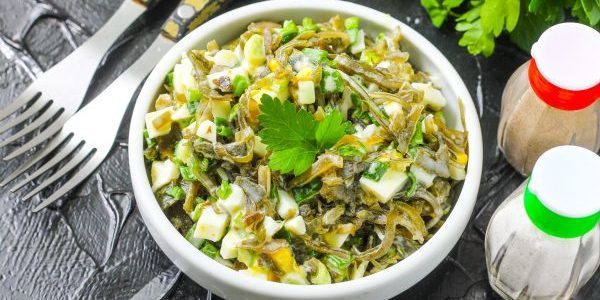 Morski kupus salata sa gljivama i maslinama