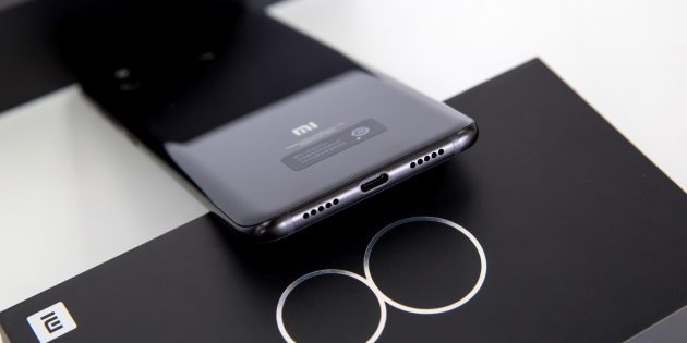 Pregled Xiaomi Mi 8