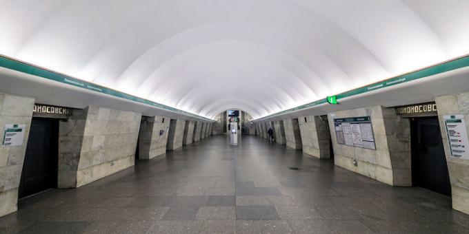 Atrakcije u St. Petersburgu: metro stanice „Lomonosov”