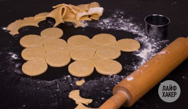 Kako napraviti krekere od sira: potrošite svo tijesto