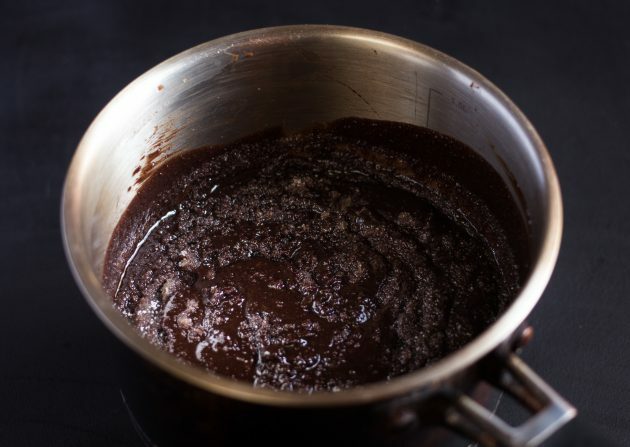 recept za čokoladni brownie: dodajte šećer i kakao