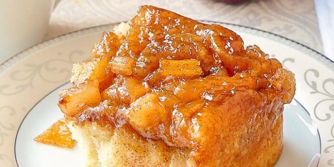 Muffins sa jabukama u vanilije glazura
