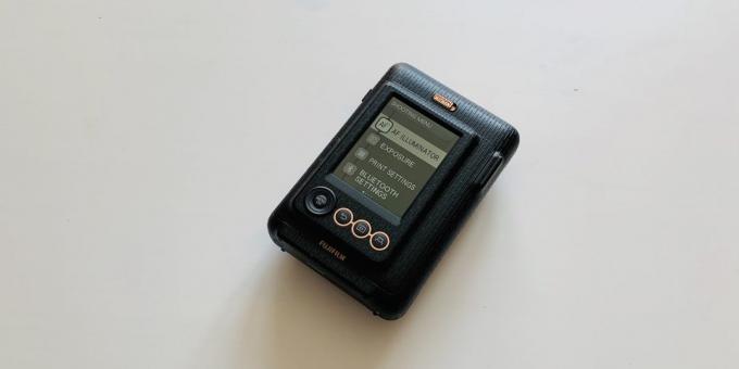 Fuji Instax Mini LiPlay: stražnja ploča