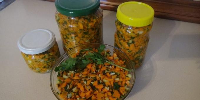 Kako se pripremiti za zimske mrkva: Spicy salata od mrkve sa zelje