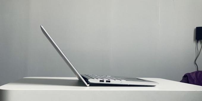 Asus VivoBook S15 S532FL: kut otvaranja poklopca