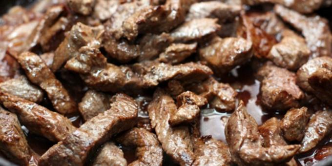  Kako kuhati meso u pećnici: govedina kriške, pečena u foliji 