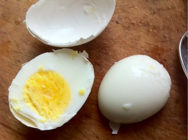 Kuhinjski trikovi: kako brzo čisti kuhana jaja