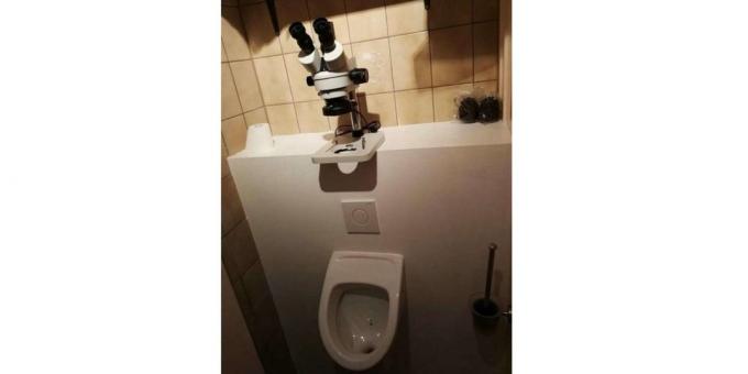 Mikroskop u WC