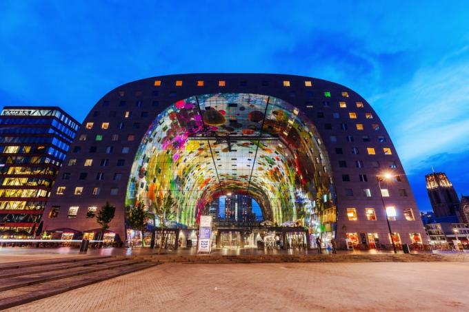 Europska arhitektura: Markthal u Rotterdamu je Blaak tržištu