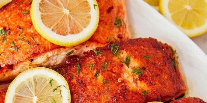 Kako kuhati večeru u žurbi: žaru lososa s limunom