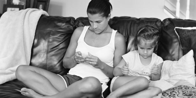 Ljudi bez smartphone - majke i kćeri