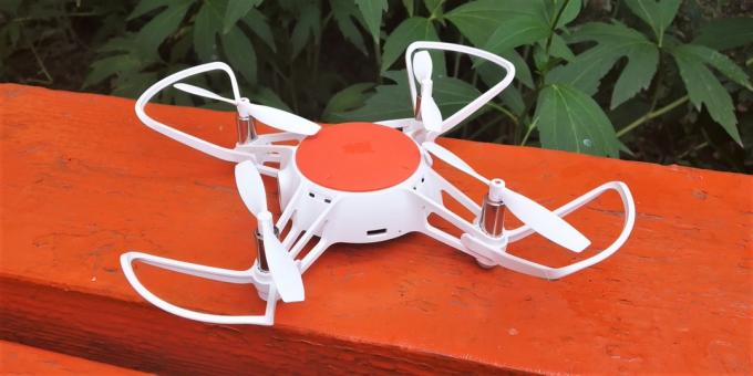 Mitu Mini RC Drone. pogled odozgo