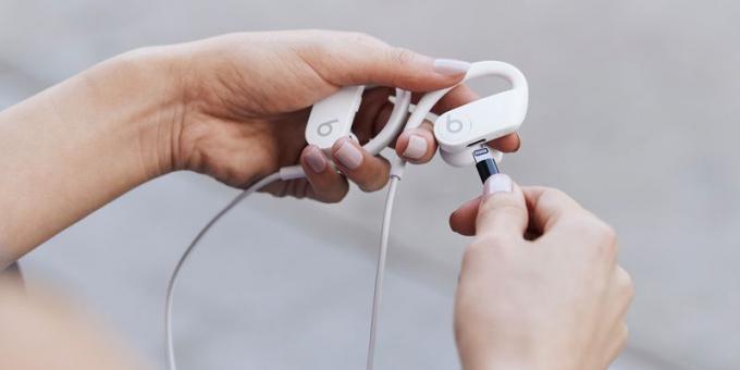 Apple je predstavio ažurirane slušalice Powerbeats. Rade 15 sati s jednim punjenjem
