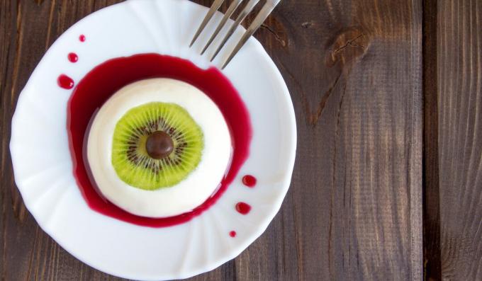 Panna Cotta " Creepy Eye" - originalni desert za Noć vještica