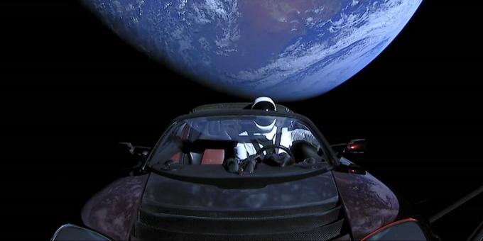 Neobični predmeti u svemiru: automobil Tesla