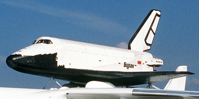 "Buran" na svemirskoj izložbi u Le Bourgetu, 1989. godine