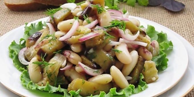 Lean salata s patlidžan, grah i ukiseljenim lukom